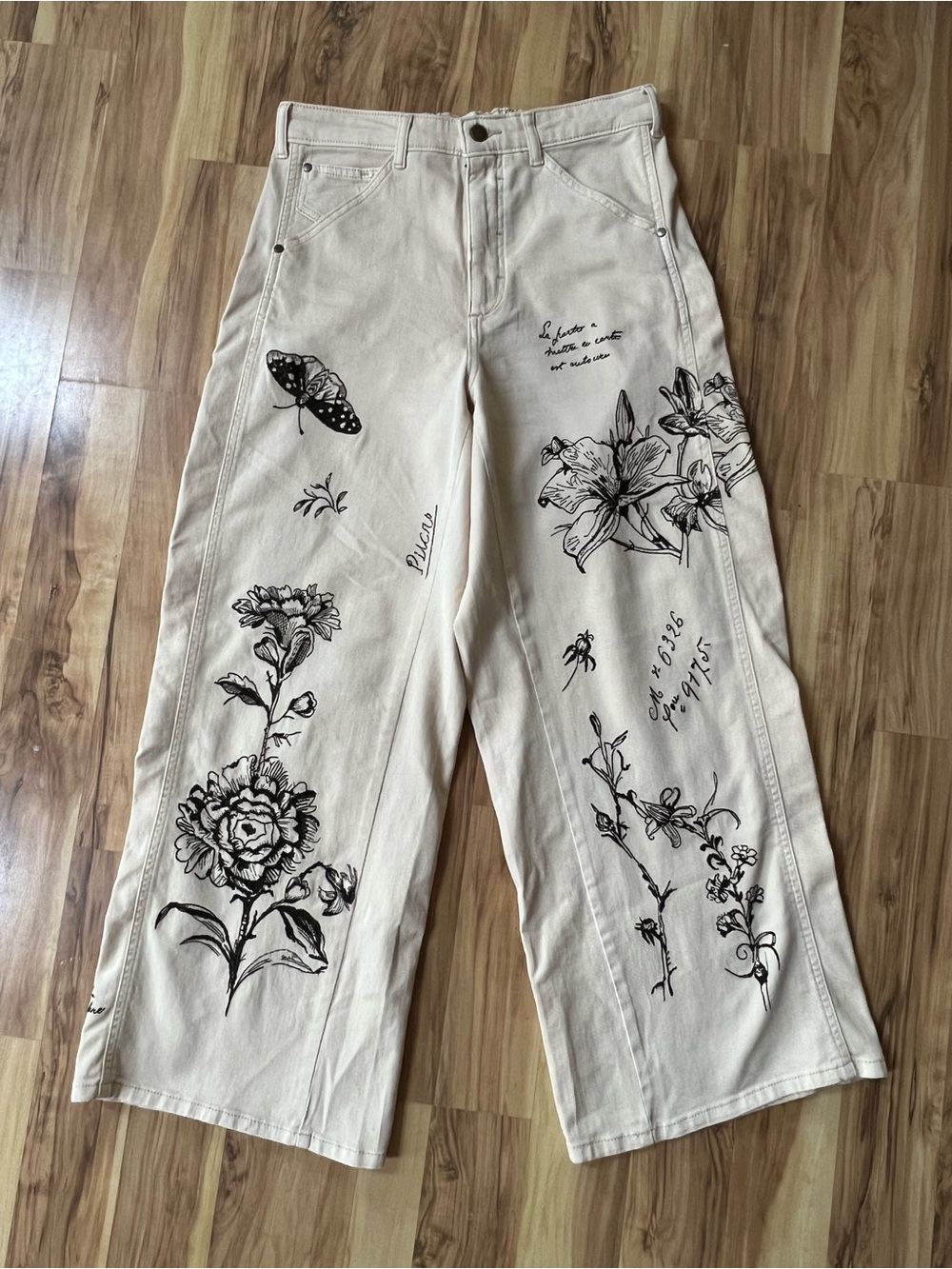 Pilcro Cream Wide-Leg Embroidered Pants Black Botanical Butterfly NWOT - Picture 3 of 13